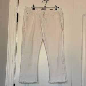 Judy Blue Women's white Frayed Hem Cropped Jeans